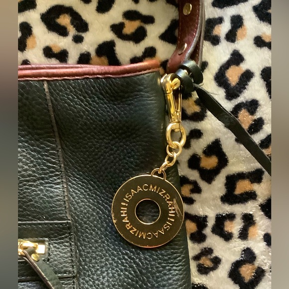 Meet your Posher, Zee - Picture 1 of 1